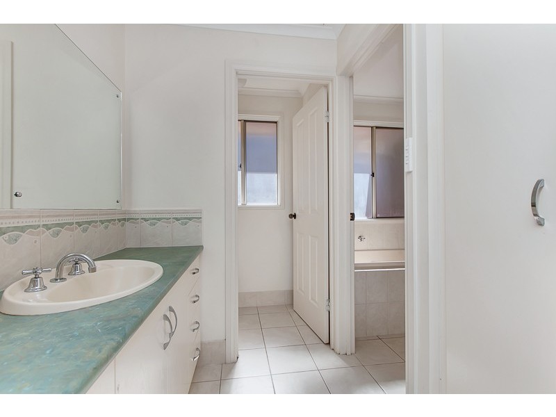 18A Regent Street, Moana SA 5169