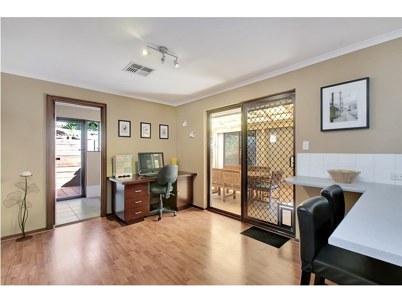 5 Seaview Court, Morphett Vale SA 5162