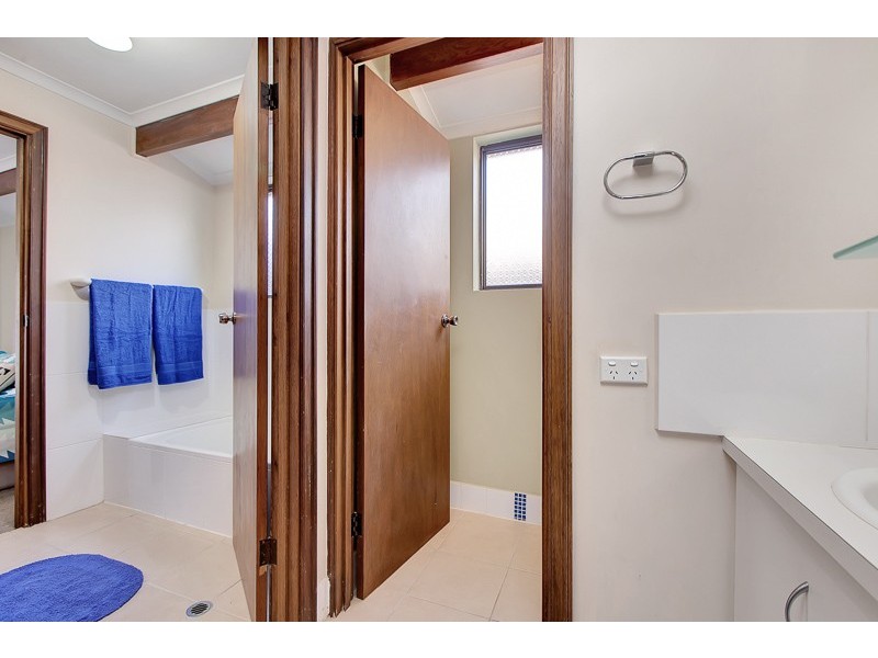 5 Seaview Court, Morphett Vale SA 5162