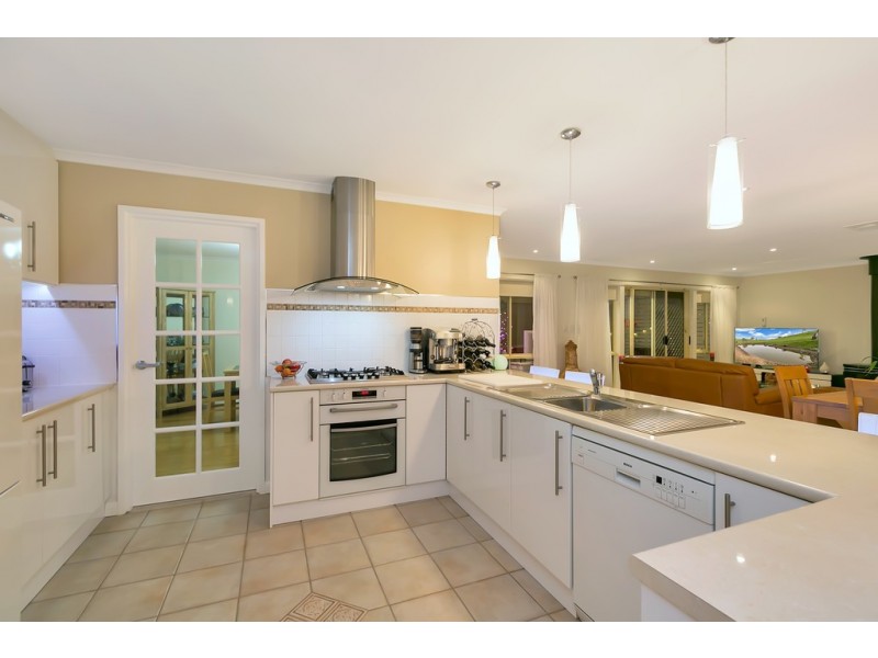 29 Augusta Drive, Seaford Rise SA 5169