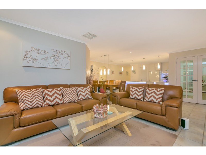 29 Augusta Drive, Seaford Rise SA 5169