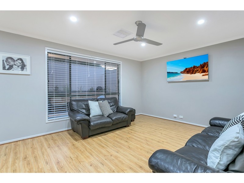 83 Beachport Road, Seaford Rise SA 5169