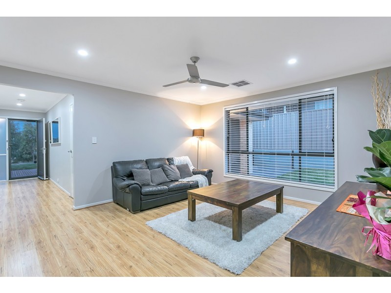 83 Beachport Road, Seaford Rise SA 5169