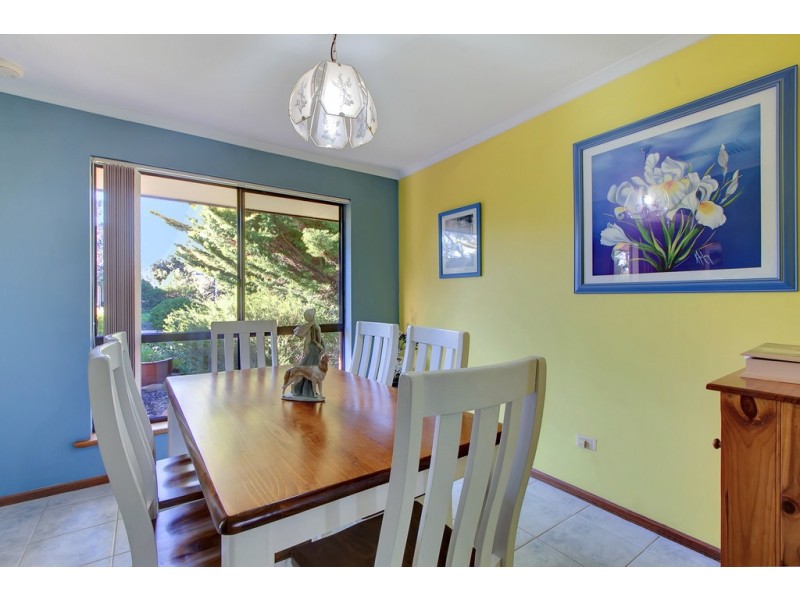 26 Mallard Crescent, Seaford Rise SA 5169