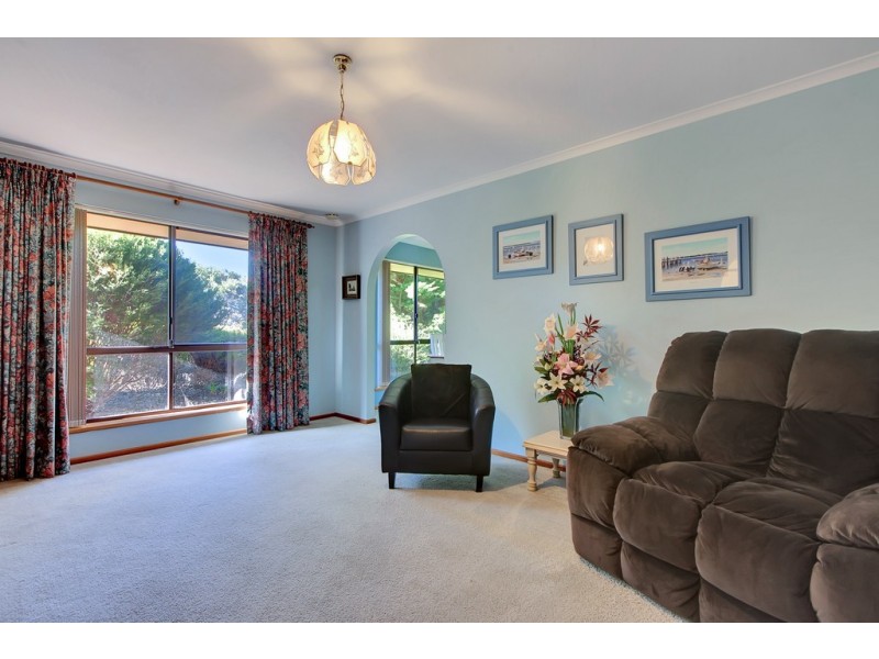 26 Mallard Crescent, Seaford Rise SA 5169