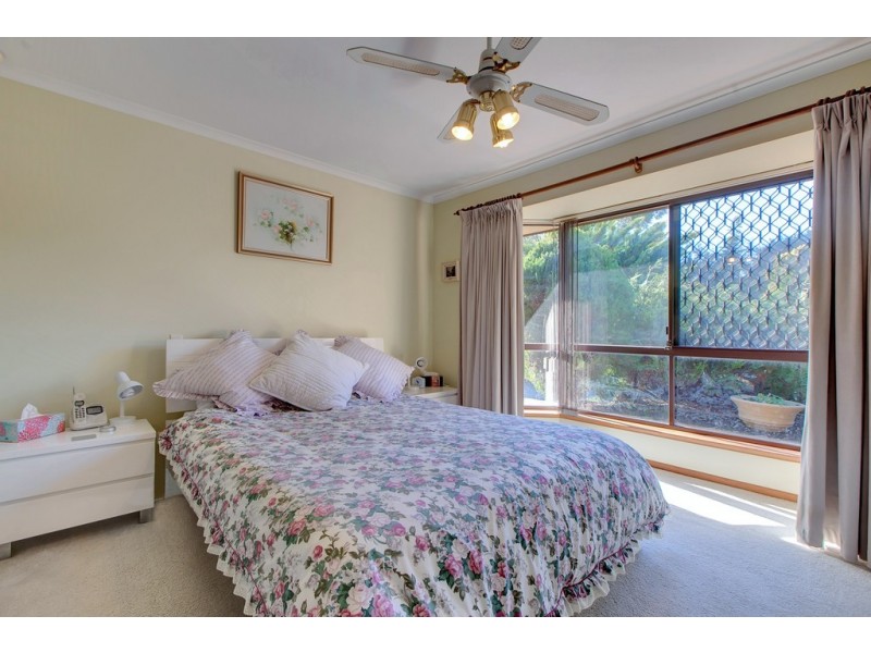 26 Mallard Crescent, Seaford Rise SA 5169