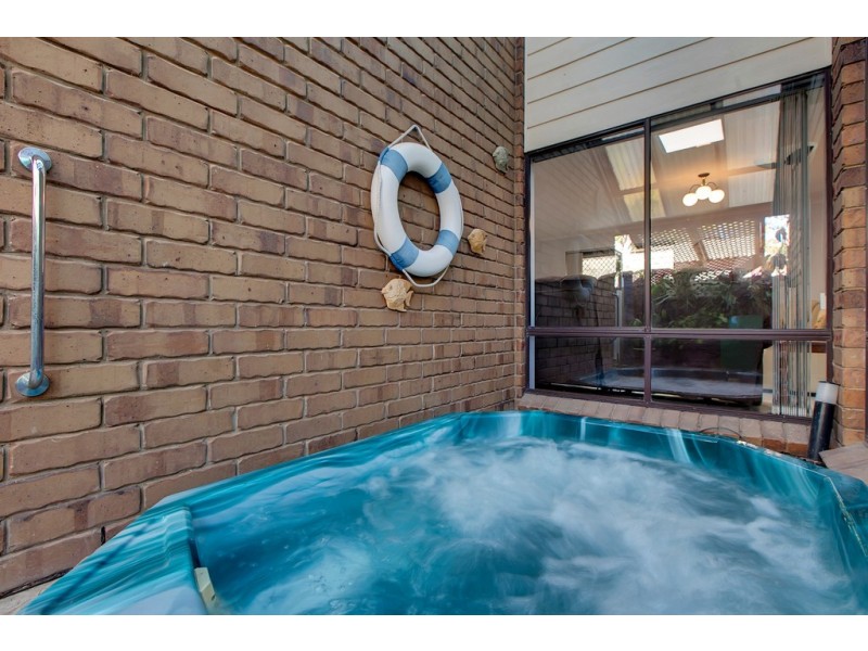 26 Mallard Crescent, Seaford Rise SA 5169