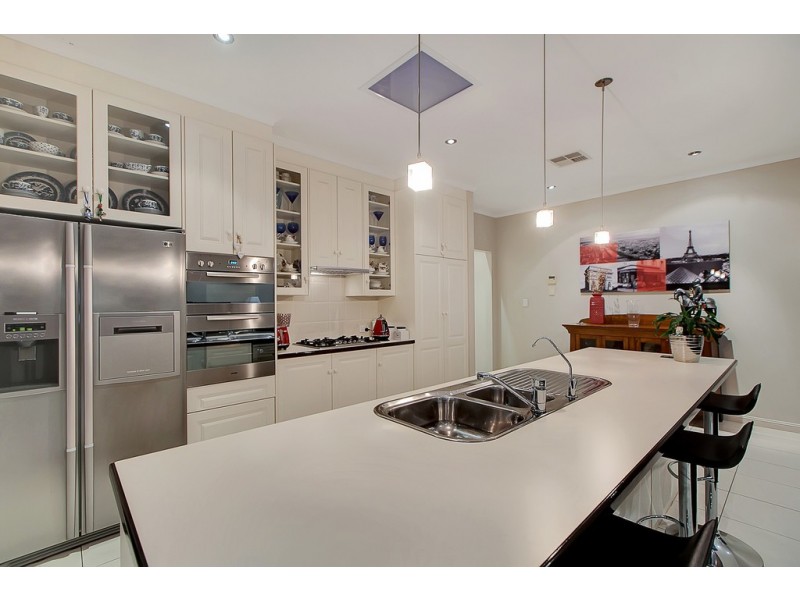 172 Grand Boulevard, Seaford Rise SA 5169