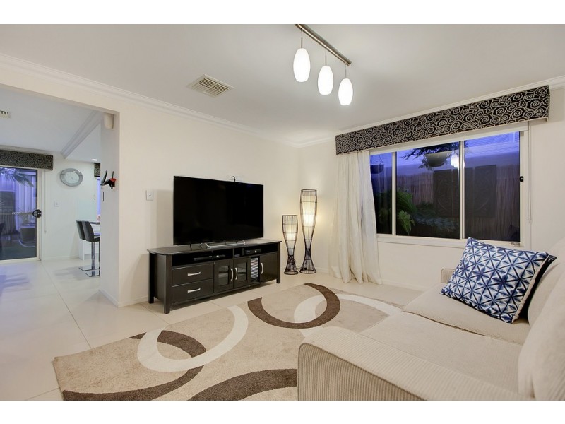 18 Portsea Drive, Seaford Rise SA 5169