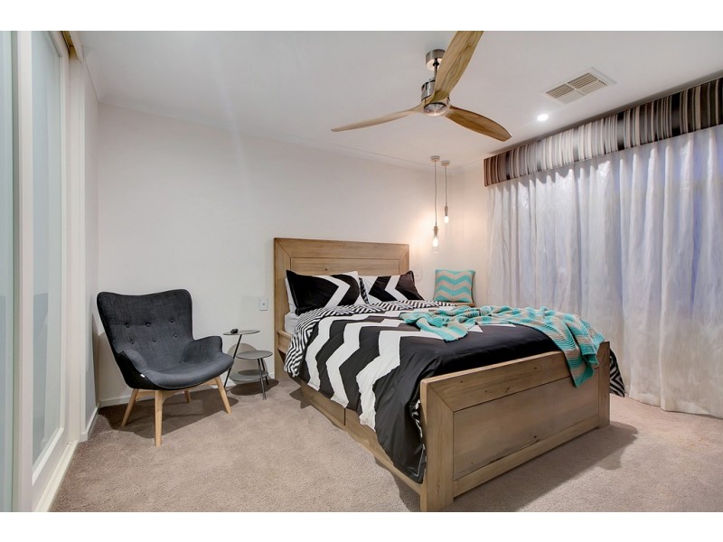 18 Portsea Drive, Seaford Rise SA 5169