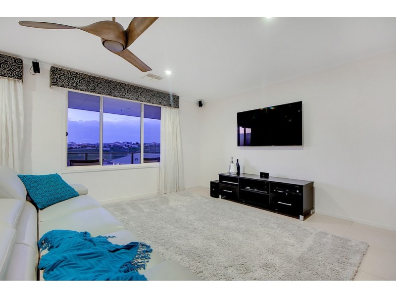 18 Portsea Drive, Seaford Rise SA 5169