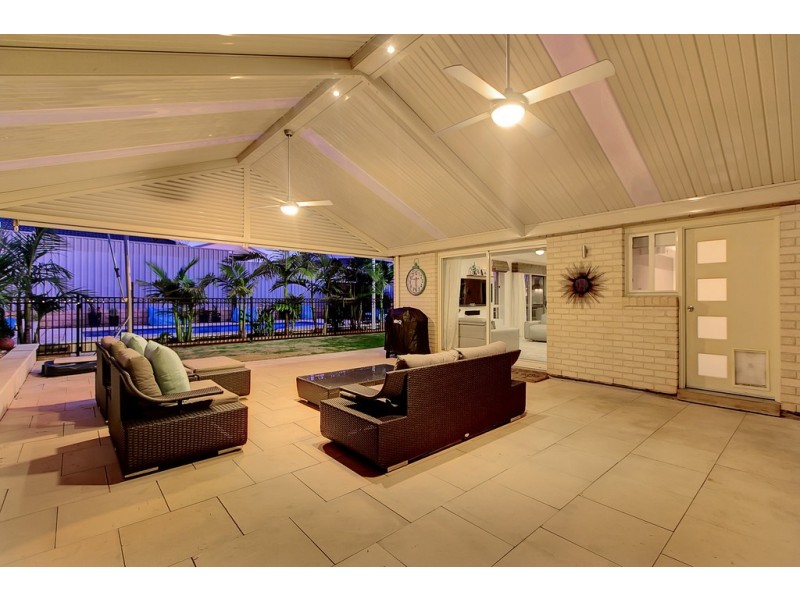 18 Portsea Drive, Seaford Rise SA 5169