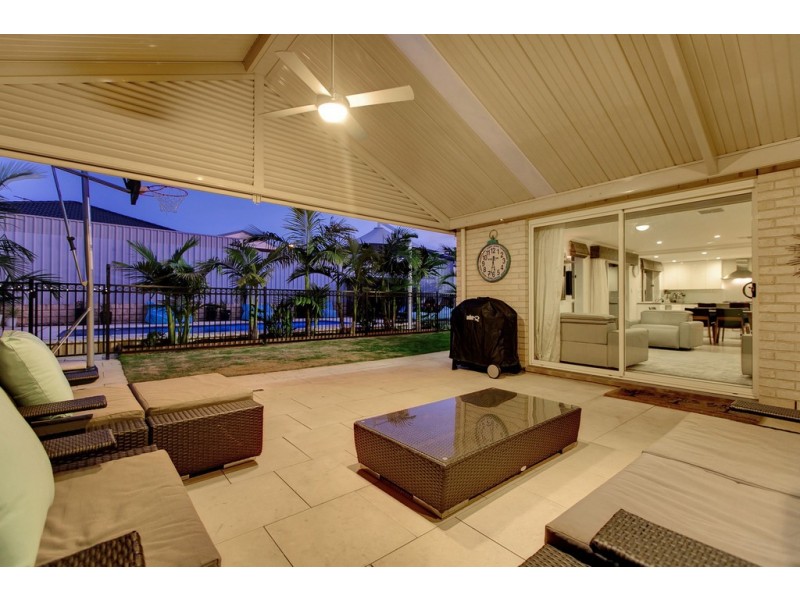 18 Portsea Drive, Seaford Rise SA 5169