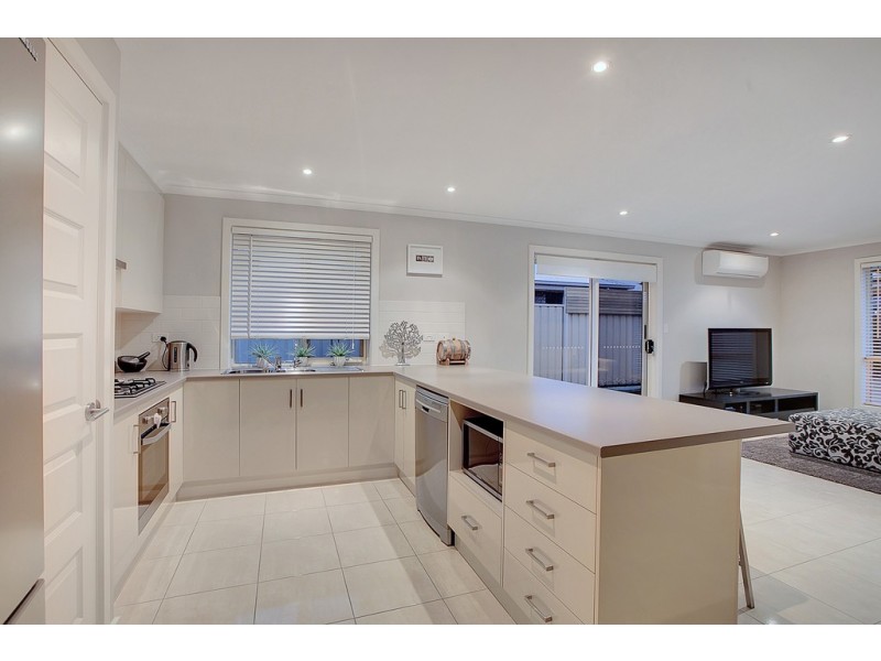 37 South Pacific Drive, Seaford Meadows SA 5169