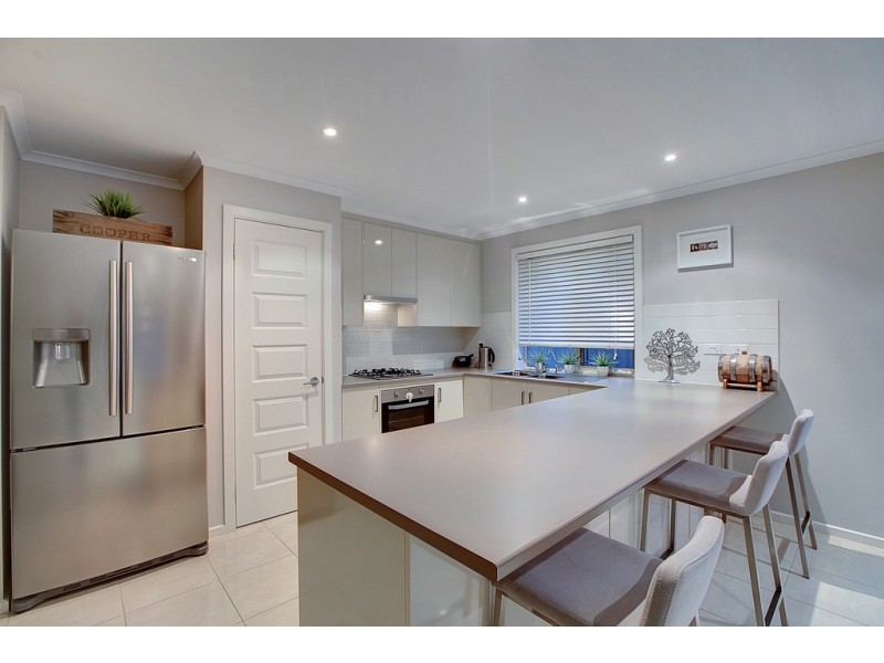 37 South Pacific Drive, Seaford Meadows SA 5169