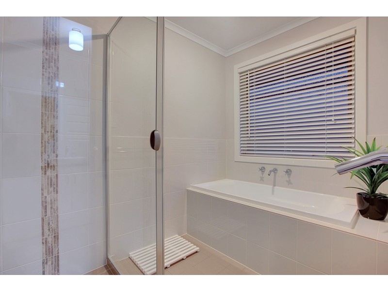 37 South Pacific Drive, Seaford Meadows SA 5169