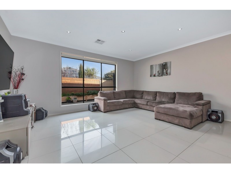 28 Sand Street, Seaford Meadows SA 5169