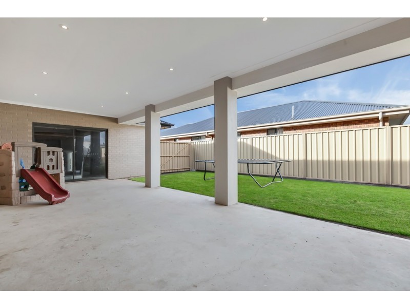 28 Sand Street, Seaford Meadows SA 5169