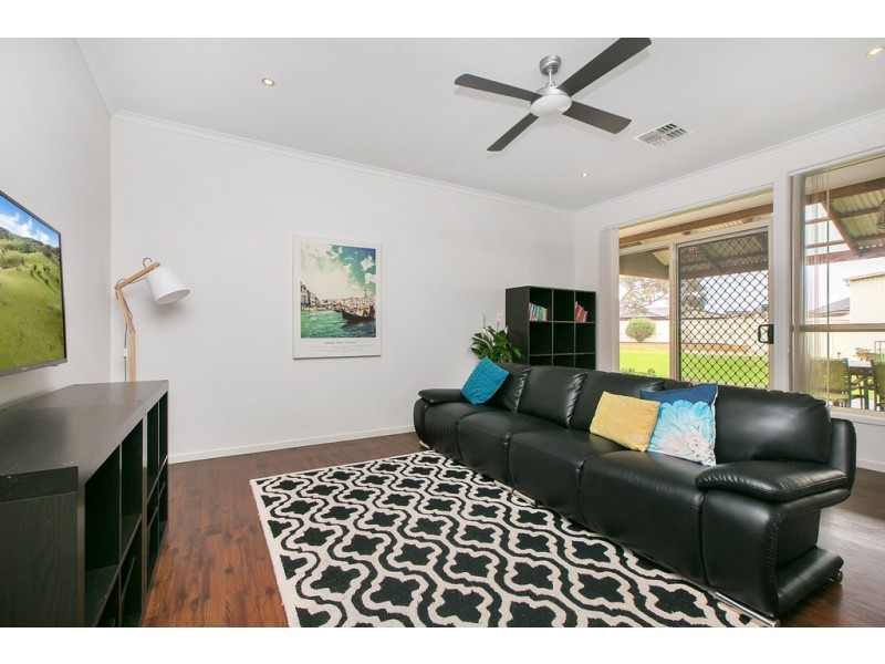 8 Toucan Loop, Aldinga Beach SA 5173