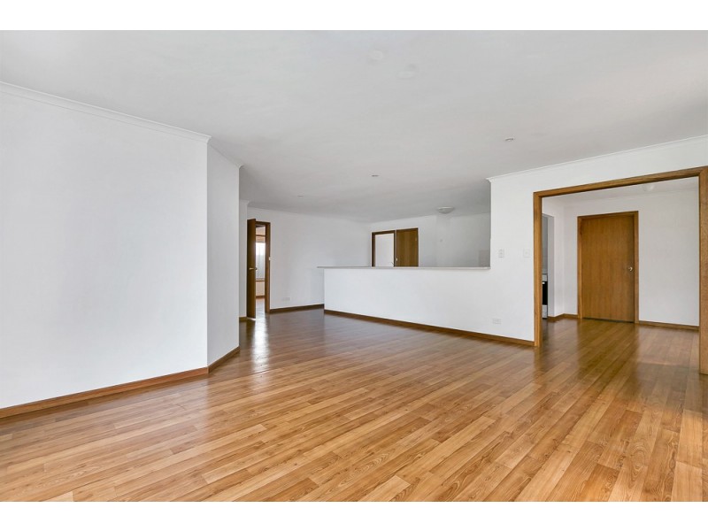 22 Churston Place, Moana SA 5169