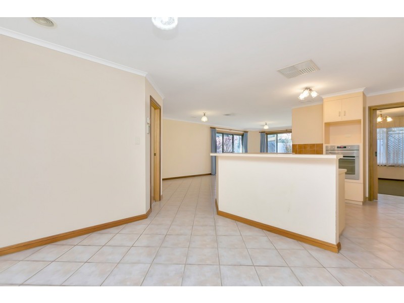 19 Smugglers Drive, Seaford Rise SA 5169