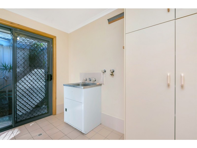 19 Smugglers Drive, Seaford Rise SA 5169