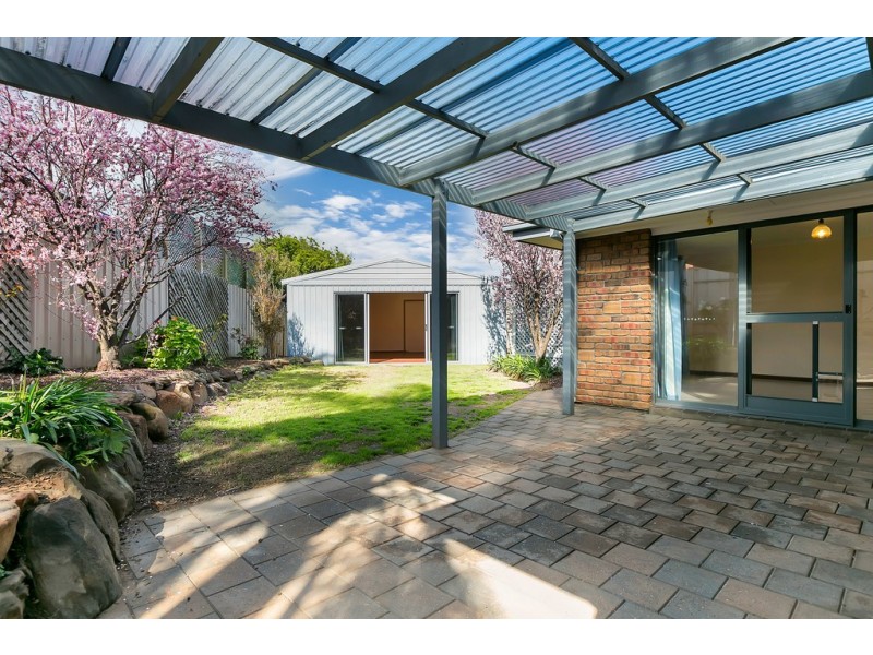 19 Smugglers Drive, Seaford Rise SA 5169