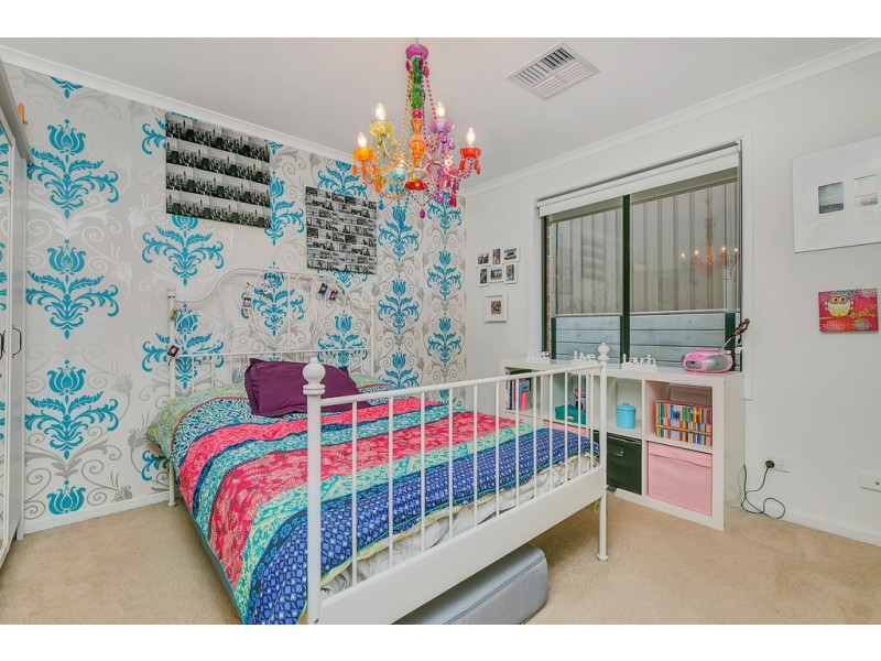 1 Manly Court, Seaford Rise SA 5169