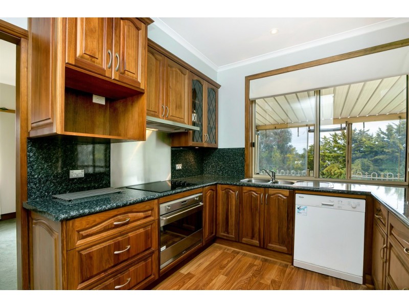 72-74 Bowering Hill Road, Port Willunga SA 5173