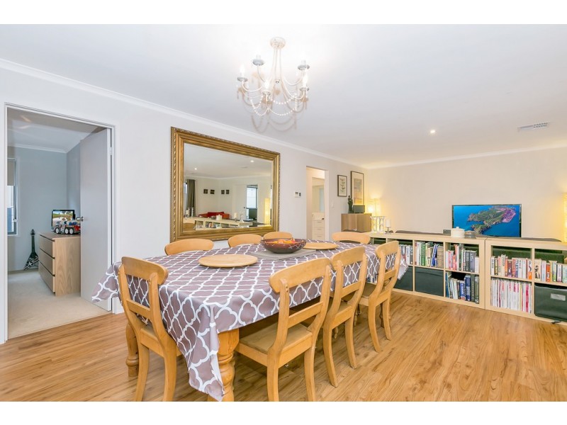 1 Manly Court, Seaford Rise SA 5169