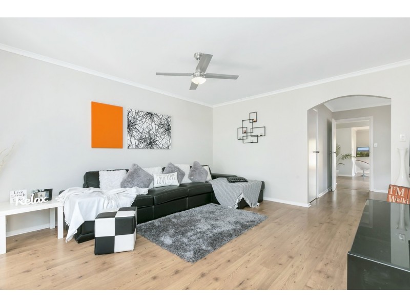 21 Shoalwater Close, Seaford Rise SA 5169