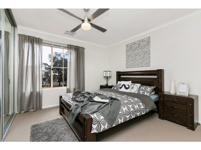 21 Shoalwater Close, Seaford Rise SA 5169