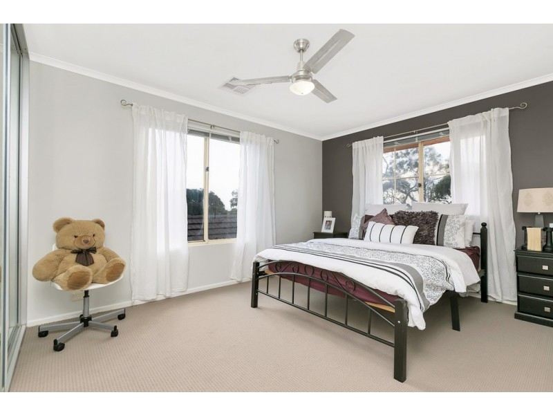 21 Shoalwater Close, Seaford Rise SA 5169