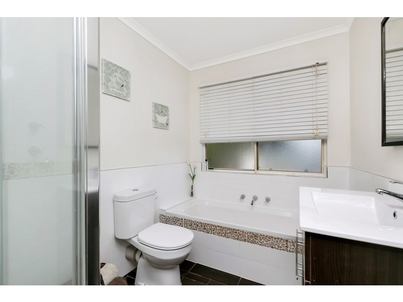 21 Shoalwater Close, Seaford Rise SA 5169