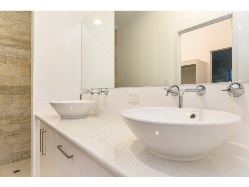 19 Daintree Drive, Seaford Rise SA 5169