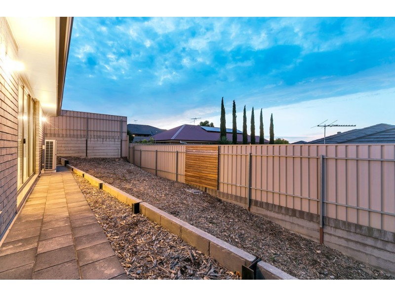 19 Daintree Drive, Seaford Rise SA 5169