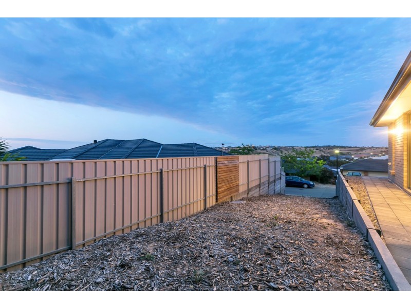 19 Daintree Drive, Seaford Rise SA 5169