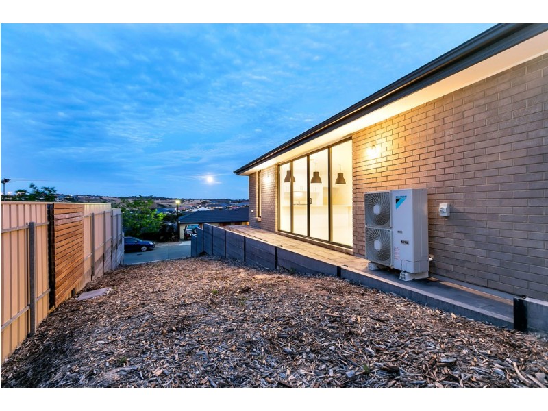 19 Daintree Drive, Seaford Rise SA 5169