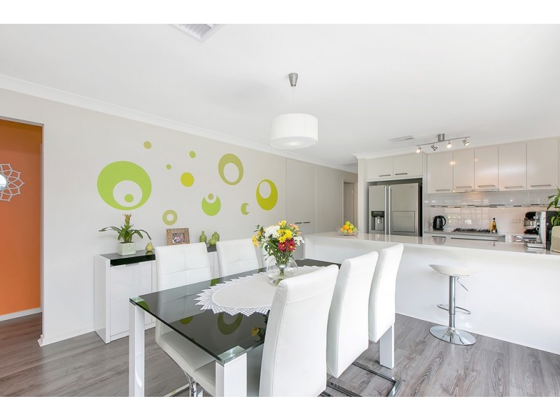 78 Dalkeith Road, Seaford Rise SA 5169