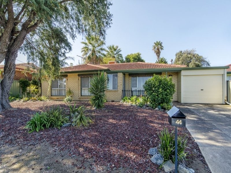 44 Brentwood Drive, Huntfield Heights SA 5163