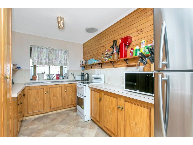 11 Halyard Crescent, Seaford SA 5169