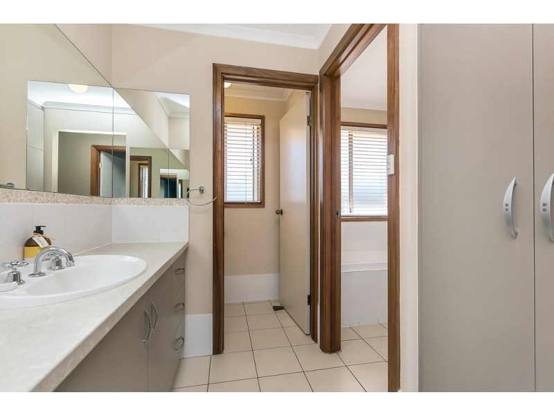 15 Holmes Street, Old Noarlunga SA 5168