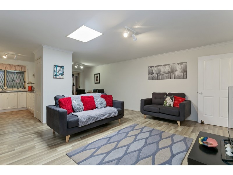 27 Grand Boulevard, Seaford Rise SA 5169