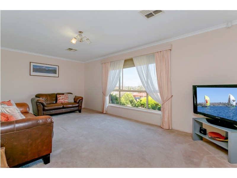 27 Grand Boulevard, Seaford Rise SA 5169
