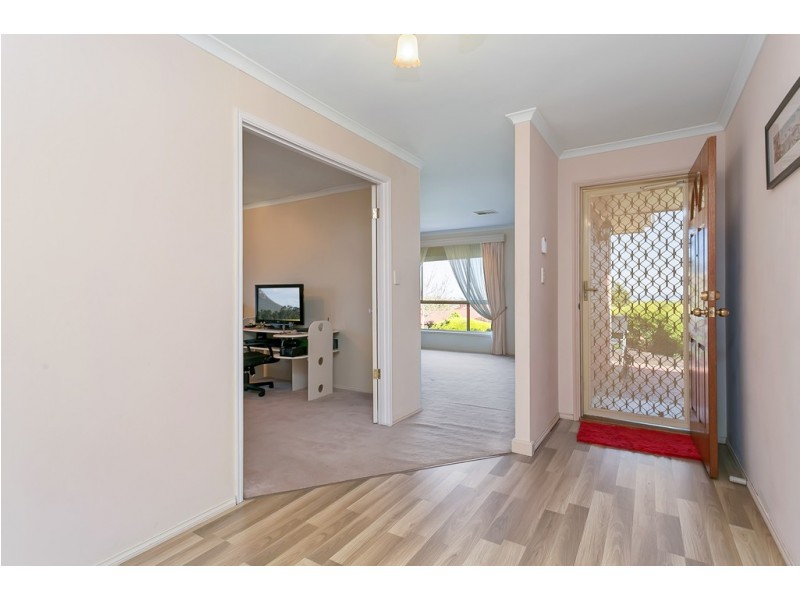 27 Grand Boulevard, Seaford Rise SA 5169