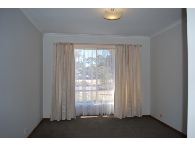 5 Admiralty Crescent, Seaford Rise SA 5169