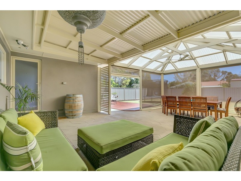 15 Esperance Street, Port Noarlunga South SA 5167