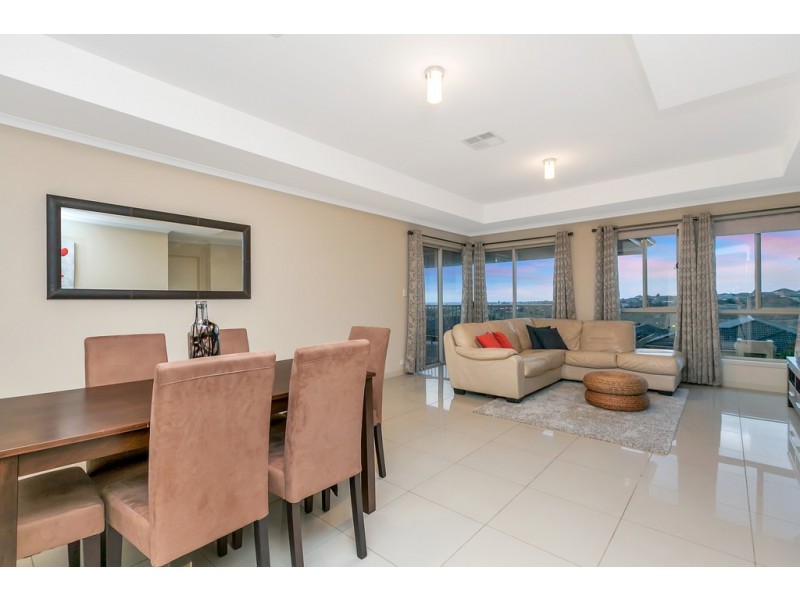 70 Esperance Boulevard, Seaford Rise SA 5169