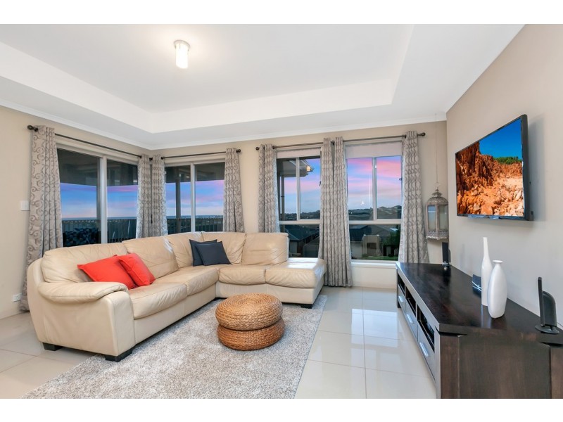 70 Esperance Boulevard, Seaford Rise SA 5169