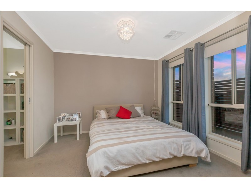 70 Esperance Boulevard, Seaford Rise SA 5169